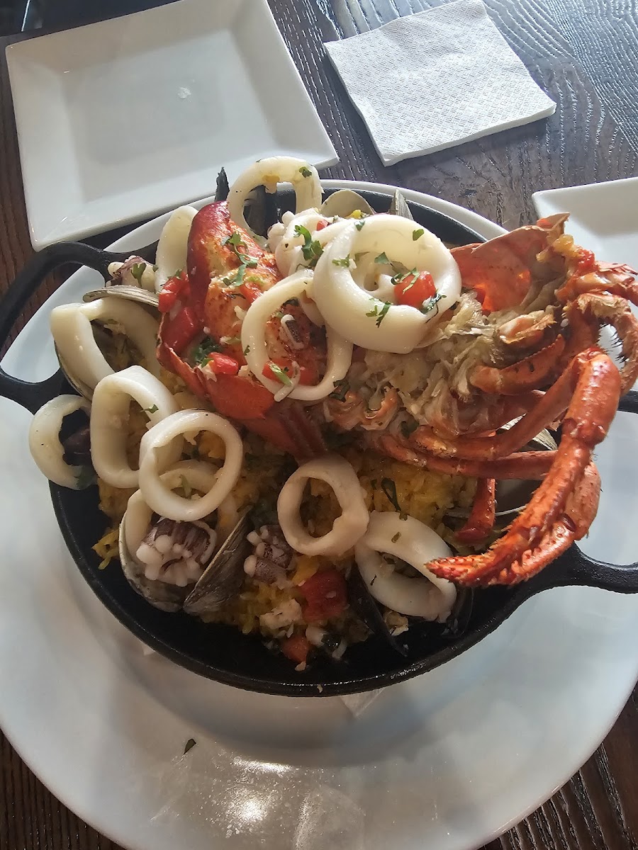 Agua É Coco Bar & Grill-10