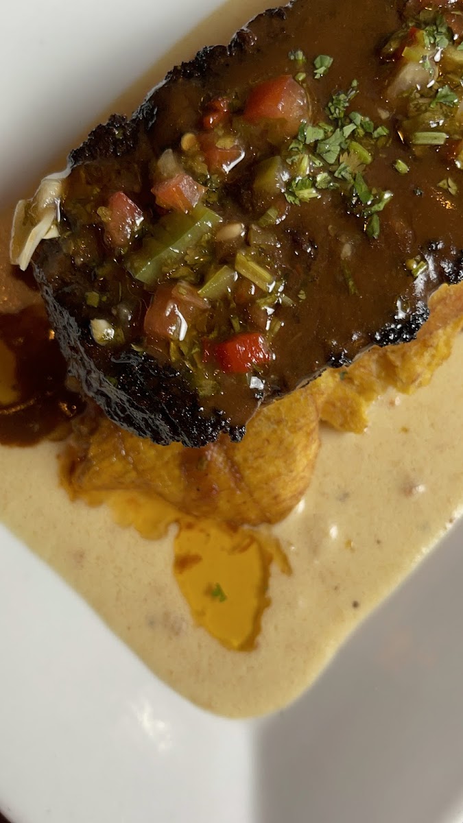 Agua É Coco Bar & Grill-8